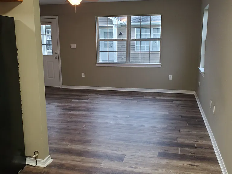 END UNITS ARE A LITTLE BIGGER THAN INSIDE UNITS AND HAVE AN EXTRA WINDOW IN THE LIVING/DINING AREA. WILL BE FRESHLY OAUNTED AND NEW FLOORS WITH 2 INCH PLANTATION BLINDS THROUGHOUT