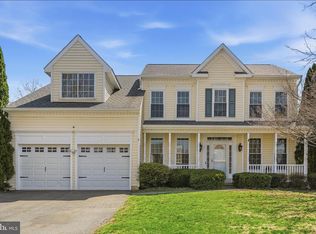 17196 Magic Mountain Dr, Round Hill, VA 20141