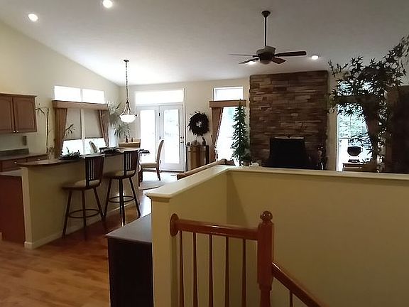 5th image of 5051 Autumnwood Ln