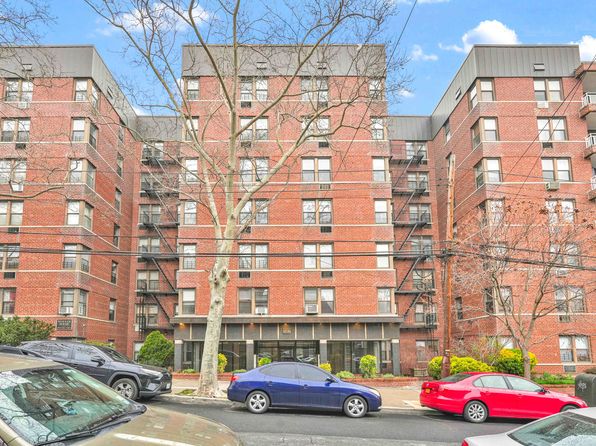 6741 Burns St APT 106