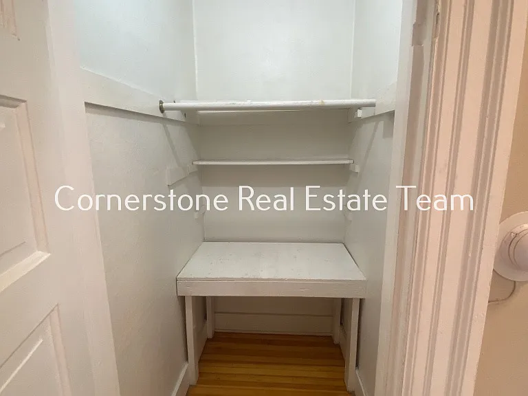 208 E Uintah St #204 — Photo 10
