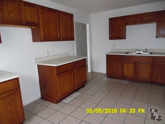 4th image of 226 Cherbourg St