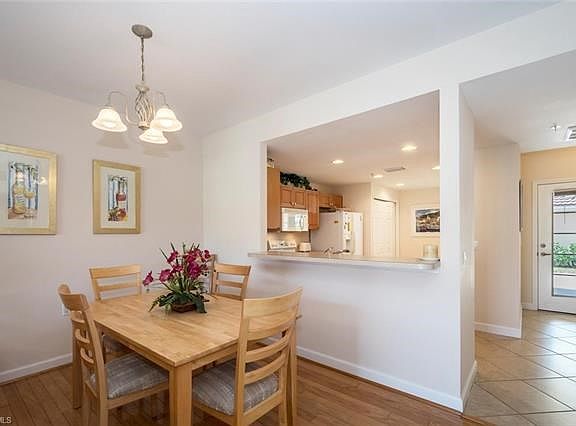 Dining area and breakfast counter
