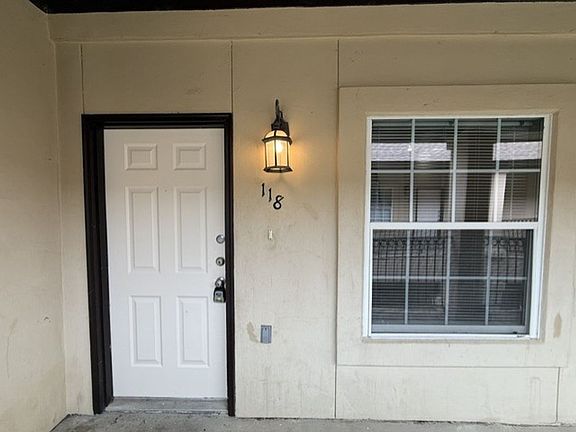 2nd image of 710 Alta Vista Dr #A118