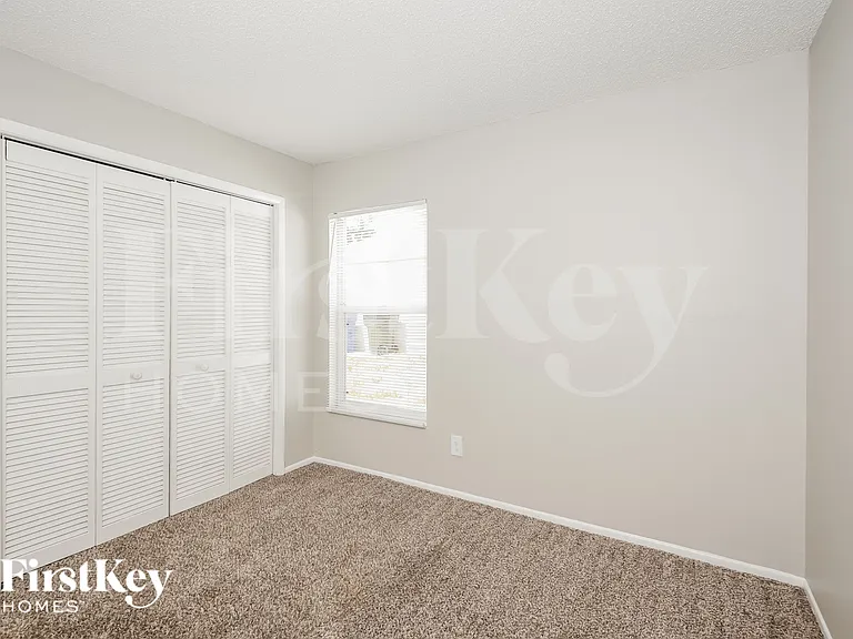 2738 Springfield Dr — Photo 11