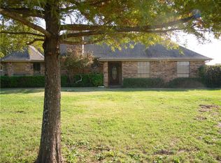 1468 Bear Creek Rd, Cedar Hill, TX 75104