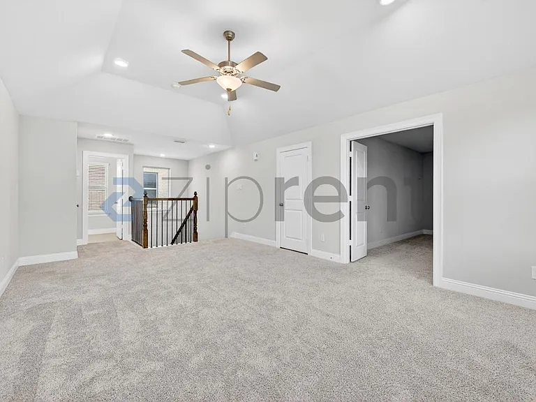 8451 Bronzegate Trl — Photo 21