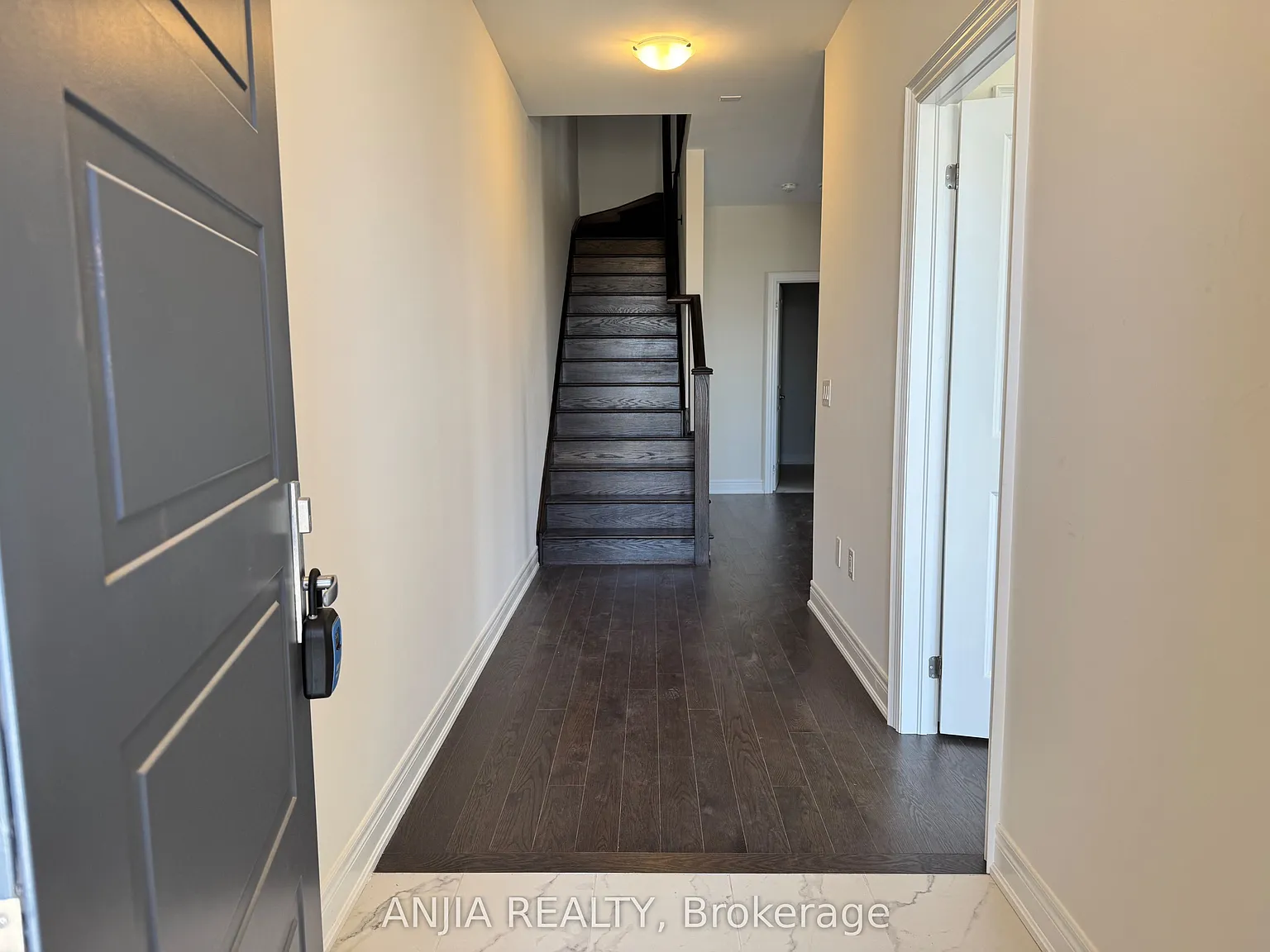 4 bed, $3,600 — Photo 3
