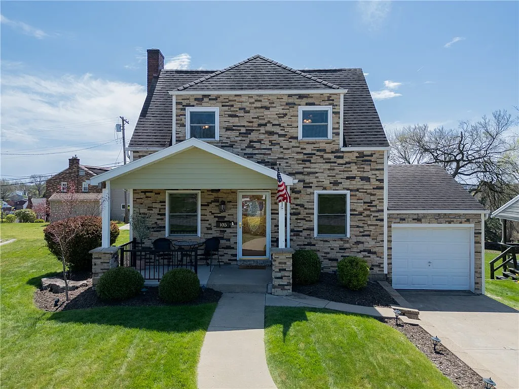 105 Sunny Dr photo 1
