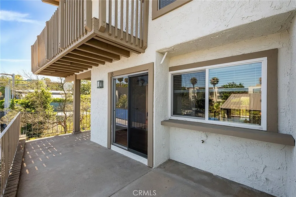 3 bed, 2.5 bath, 1913 sqft, $5,500 — Photo 4