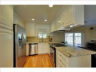 4th image of 3835 Villa Glen Way