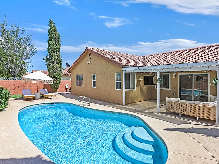 572 Macbrey Dr — Photo 26