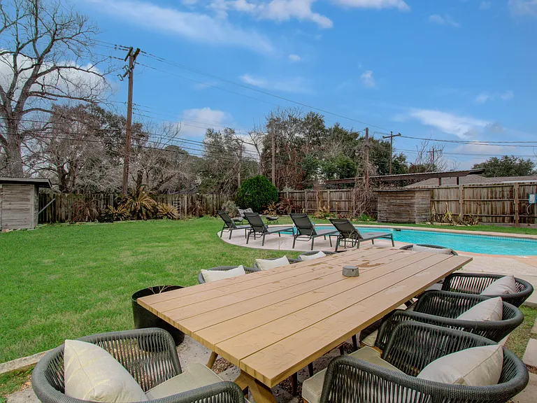 11714 Hillcroft St — Photo 34