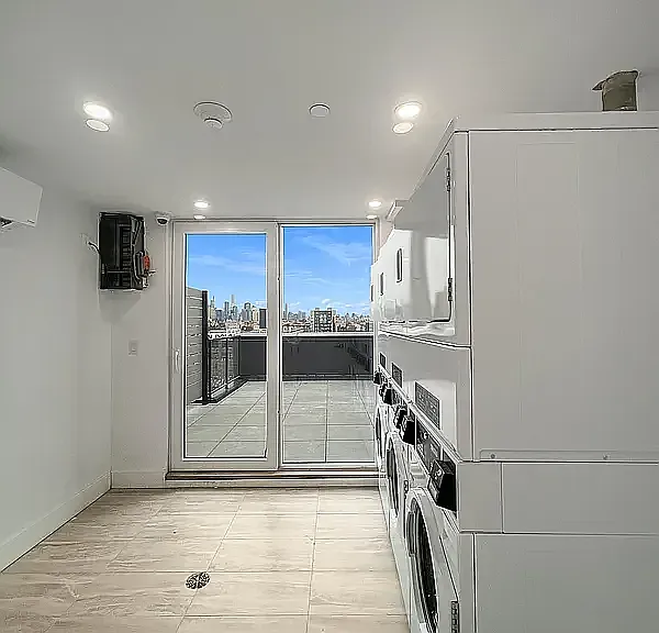 352 Meeker Ave #5L — Photo 7