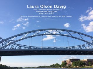 534 E South St, Viroqua, WI 54665