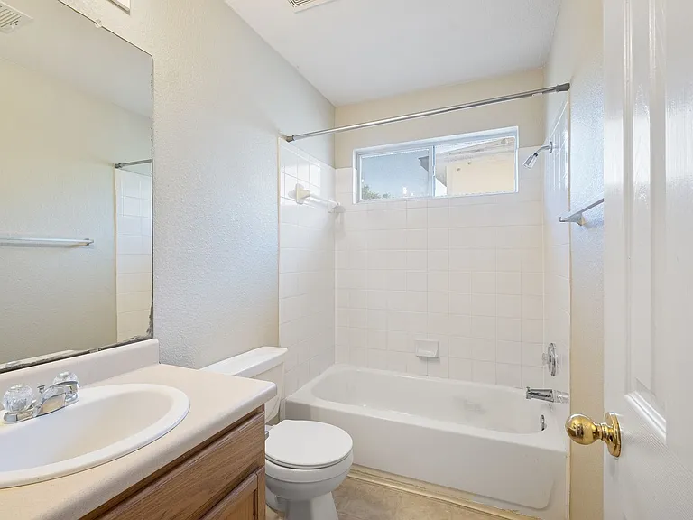 808 Flatters Way — Photo 17