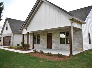 401 Beamer Rd, Calhoun, GA 30701