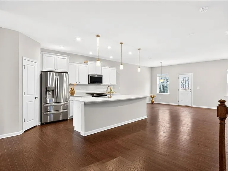 5377 Fountain Head Ln — Photo 6