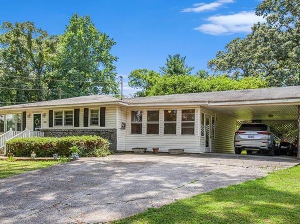 1305 Old Magnolia Way