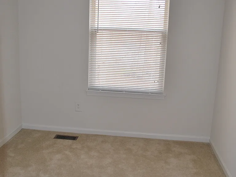 9192 Forest Breeze Ct — Photo 11