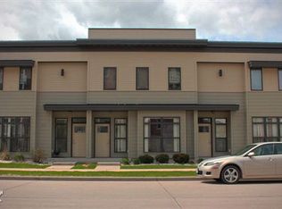 95 Dawes St APT C, Oshkosh, WI 54901