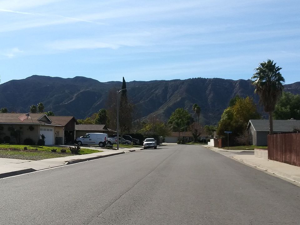 2nd image of 1010 Amber Ln