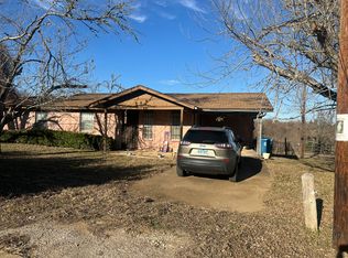 128 Van Buren St, Elgin, TX 78621