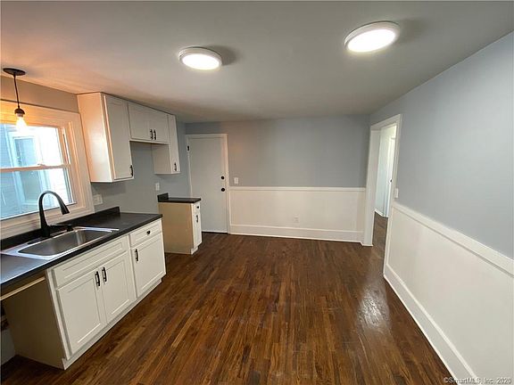 5th image of 109 Greenwich Ave Floor 1