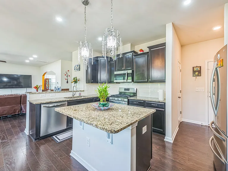 1012 Leland Dr — Photo 11
