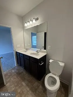 240 Parkland Dr — Photo 19