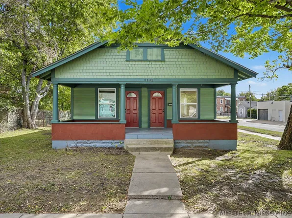 2102 E 1st St, Tulsa, OK 74104