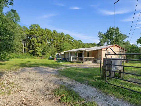 16887 Main St, Splendora, TX 77372