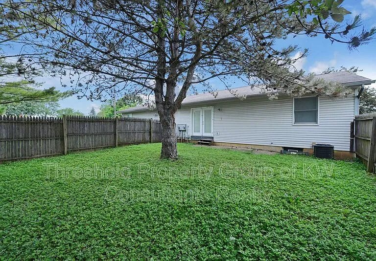 5809-5811 Pepperwood Ct #5809 — Photo 25
