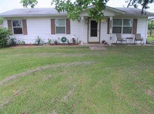 1070 Rs County Road 1315, Emory, TX 75440