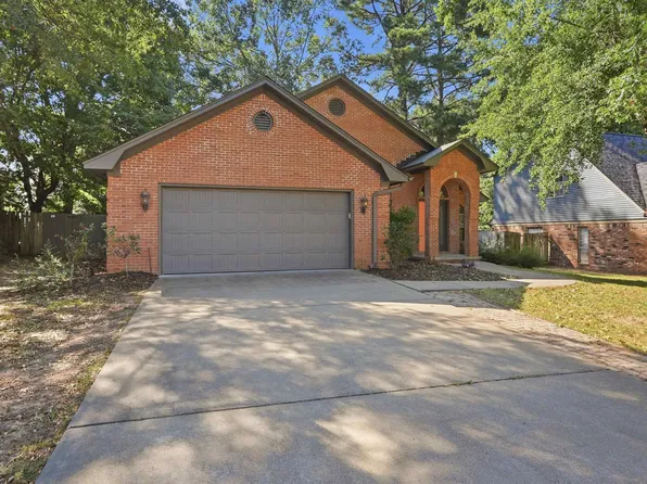 2835 Kent Ln, Conway, AR 72034