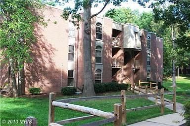 3328 Woodburn Village