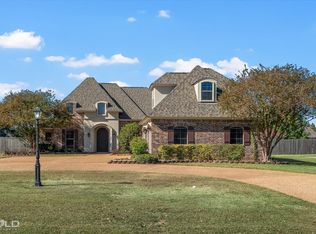 221 Cattail Trl, Benton, LA 71006