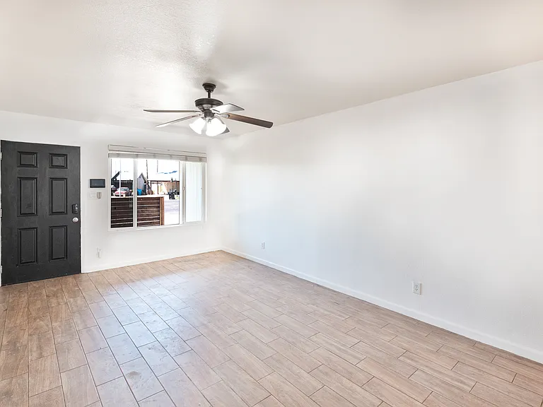 4625 E Park St — Photo 6