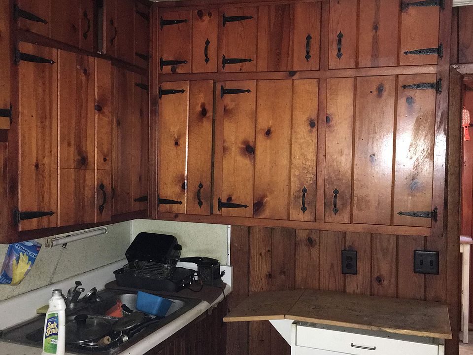 2nd image of 6432 Manning St