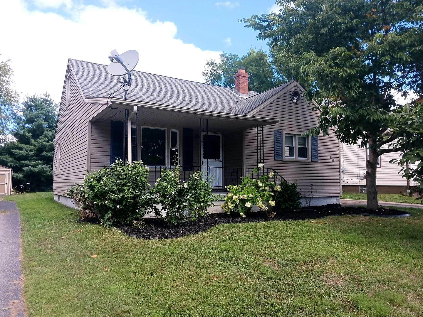 59 W Lewis St photo 1