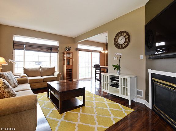 2nd image of 18497 S Bellagio Cir