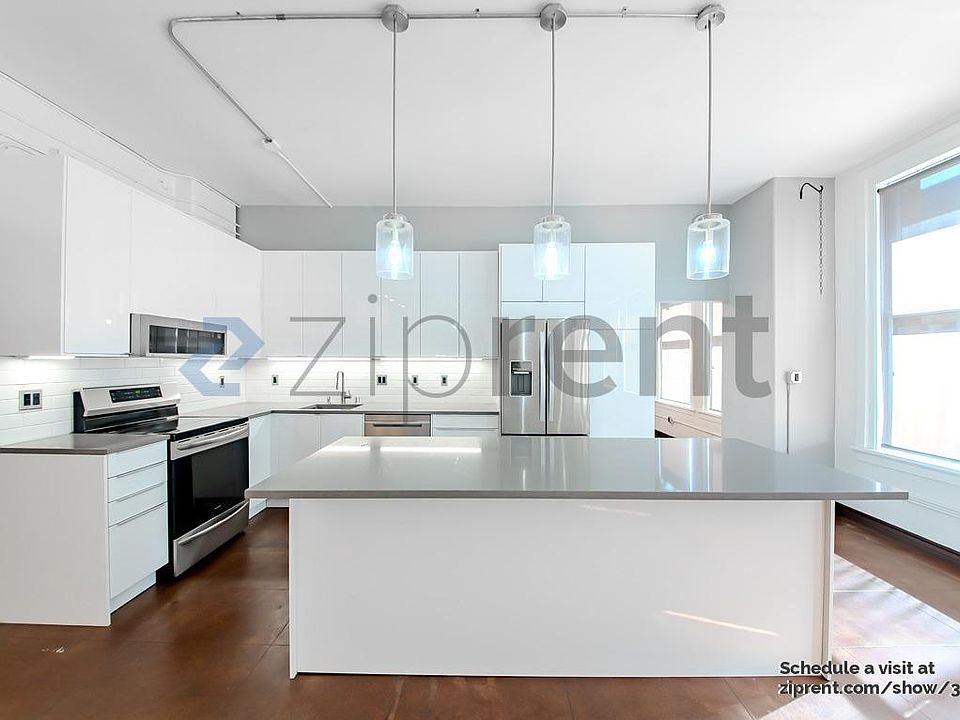 1st image of 215 W 7th St APT 1006