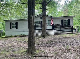 230 Petty Rd, Lexington, TN 38351