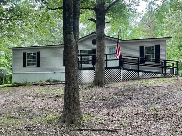 230 Petty Rd, Lexington, TN 38351