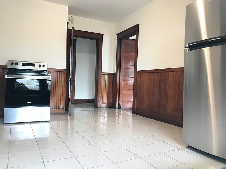 330 Main St #2 — Photo 7