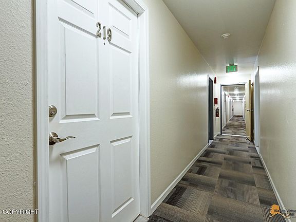 4th image of 1327 W 25th Ave APT 219
