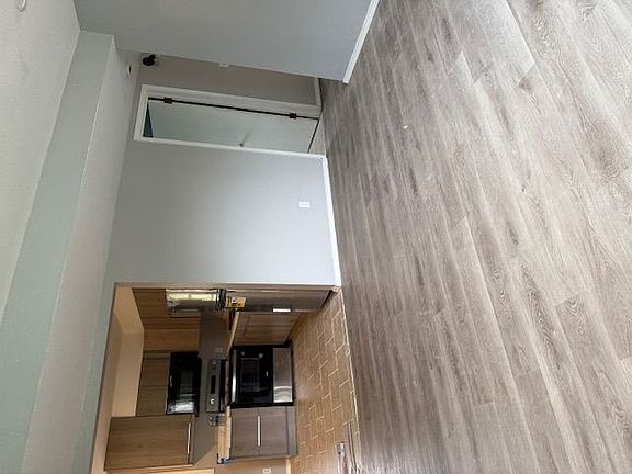 5th image of 545 Park St #2