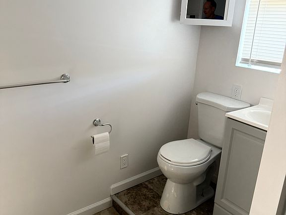 3rd image of 105 Covey Rd