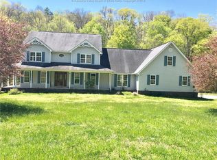 1817 Cow Creek Rd, Hurricane, WV 25526