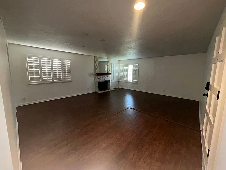 16082 Cache St — Photo 10